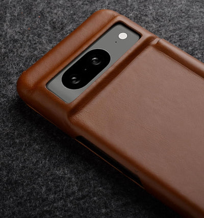 STILGUT Book Case kompatibel mit Google Pixel 8 Hülle aus Leder mit Clip-Verschluss, Lederhülle, Kla