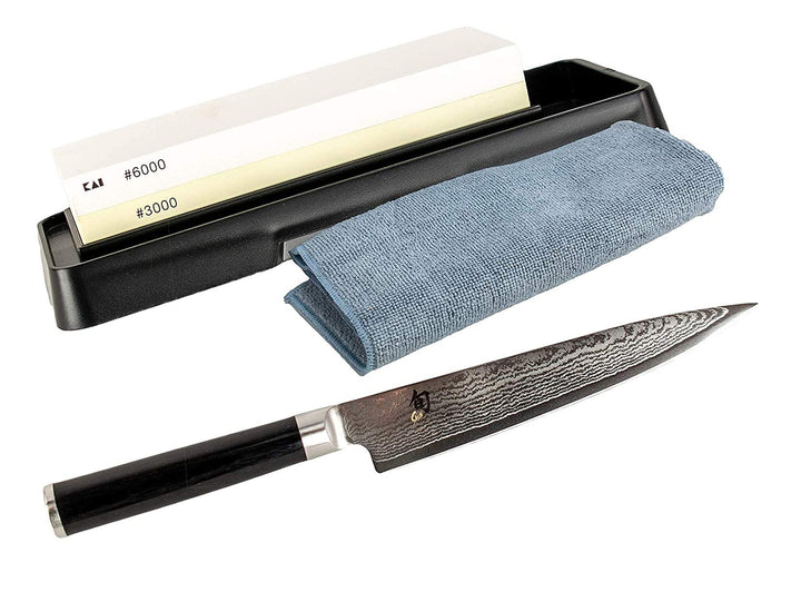 Kai Shun Geschenkset | Allzweckmesser DM-0701, Klinge 15 cm| ultrascharfes Japanisches Messer aus Da