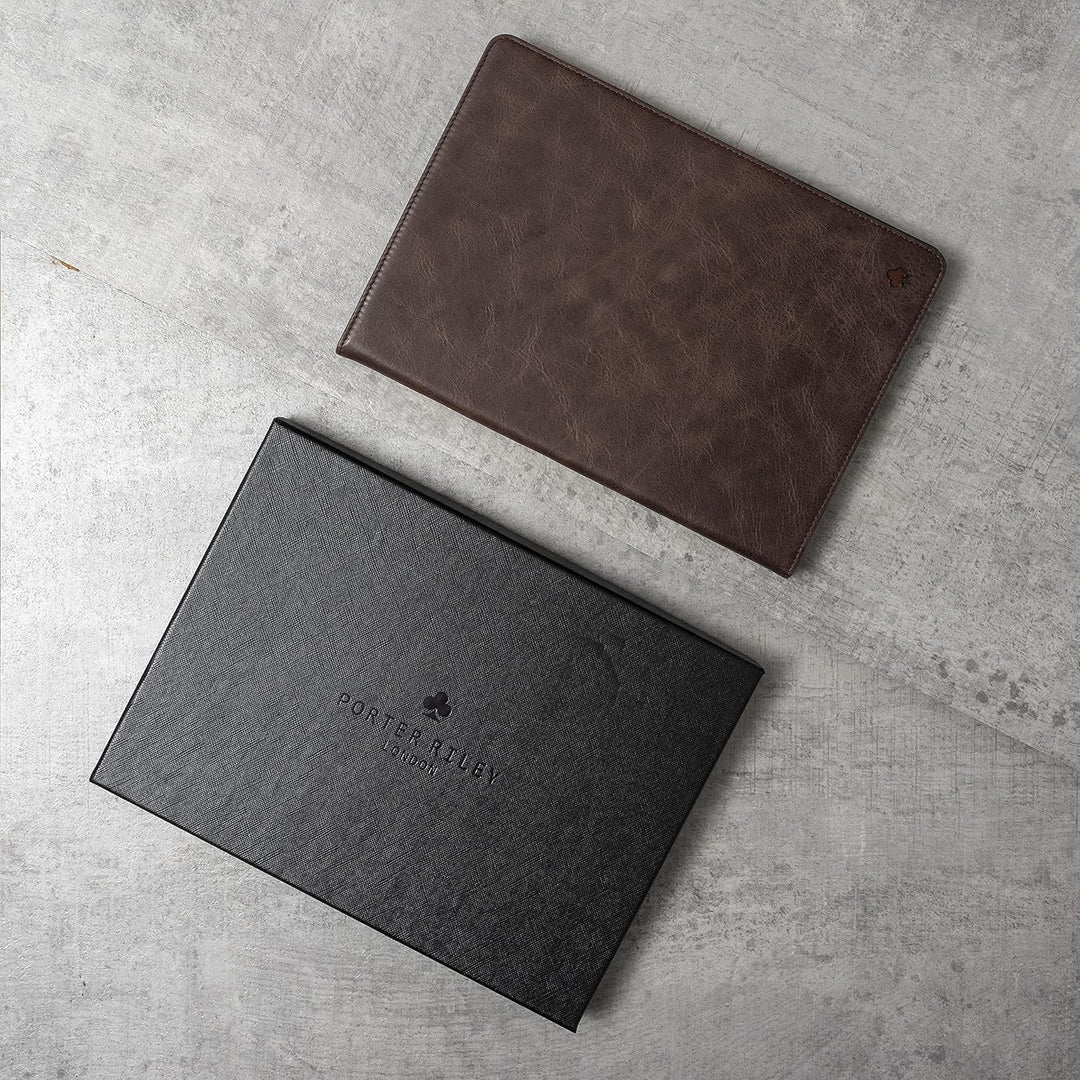 Porter Riley - Lederhülle für iPad Air 10.5" 3. Generation Ausgabe 2019. Premium Echtleder Standhüll