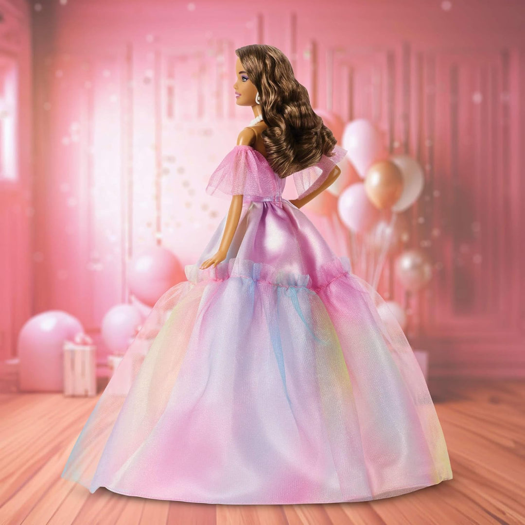 Barbie Signature Birthday Wishes Modepuppe mit braunen Haaren in einem Kleid mit pastellfarbenem Reg