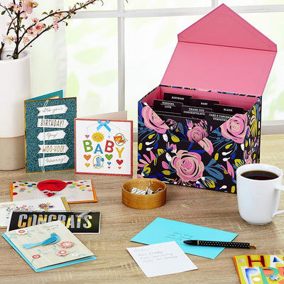 Hallmark 24 Stück handgefertigte Grusskarten in verschiedenen Boxen, modernes Blumenmuster, Geburtst