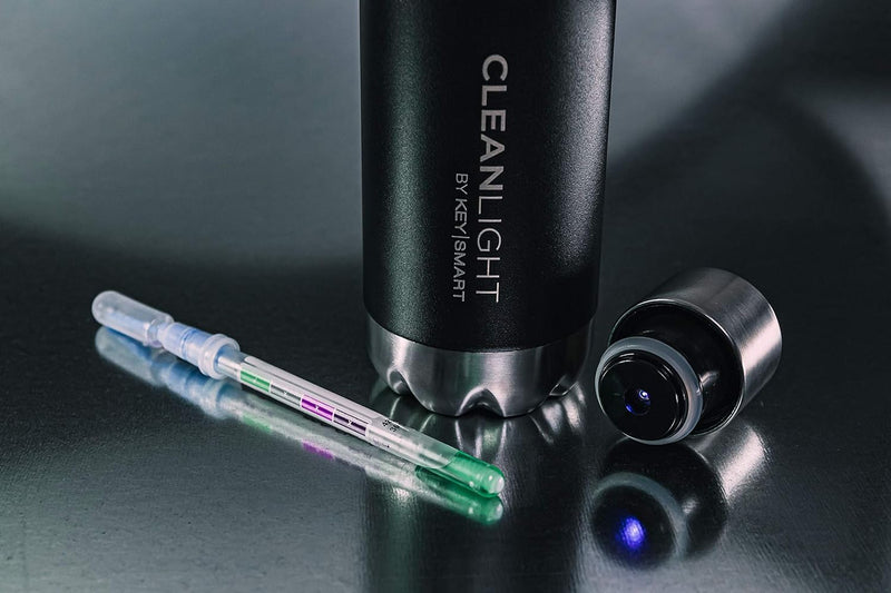 KeySmart CleanLight Trinkflasche - Isolierte Wasserflasche (Schwarz)
