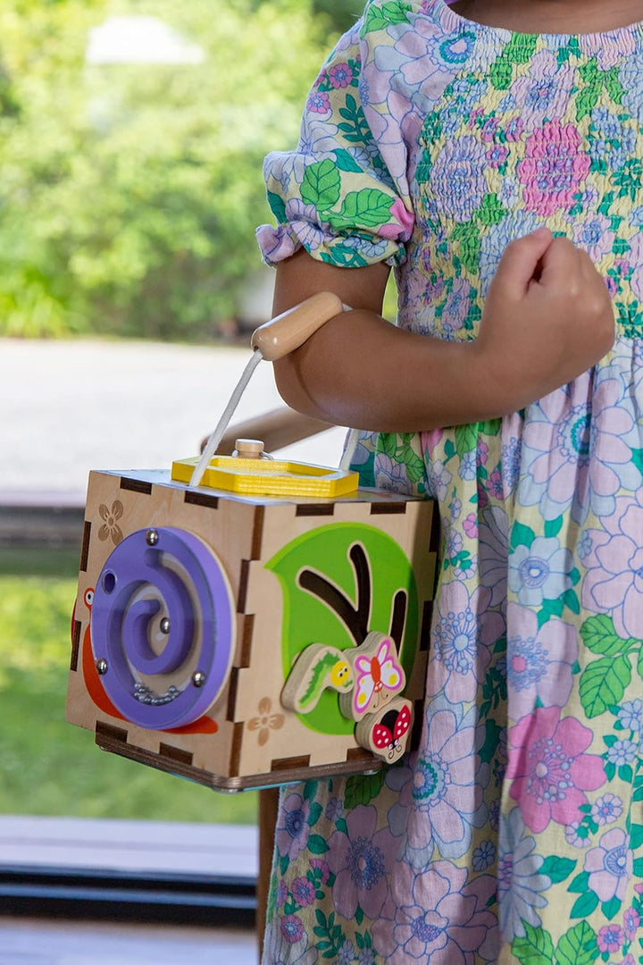 EverEarth 6 in 1 Mini Garten Abenteuer Motorikwürfel aus Holz mit zahlreichen Aktivitäten - Busy Cub