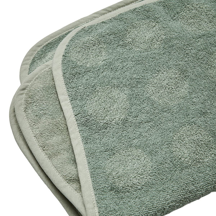 Leander Matty Wickelkissen + Topper in der Farbe sage green