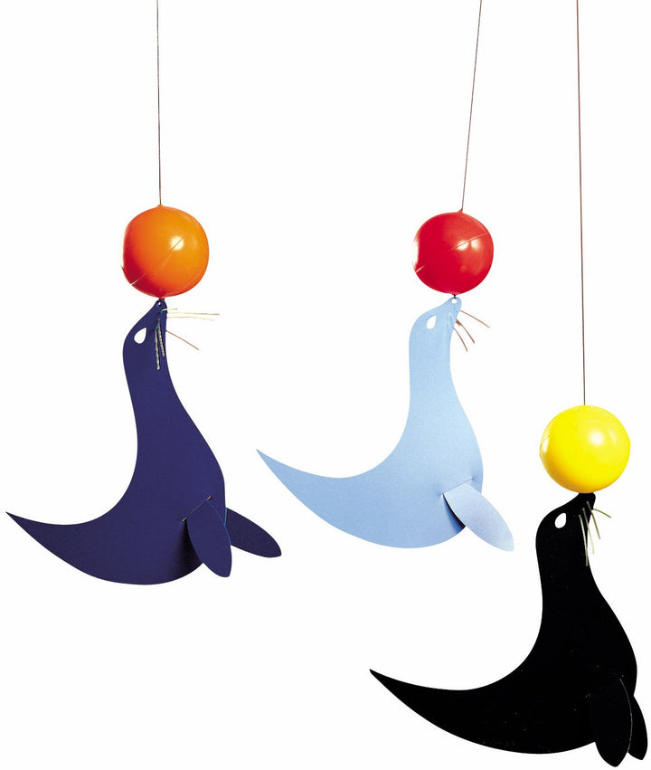 Flensted Mobile aus Siebdruckfolie hergestellt, in den Farben Blau, Rot, Gelb, Orange, Motiv: Seelöw