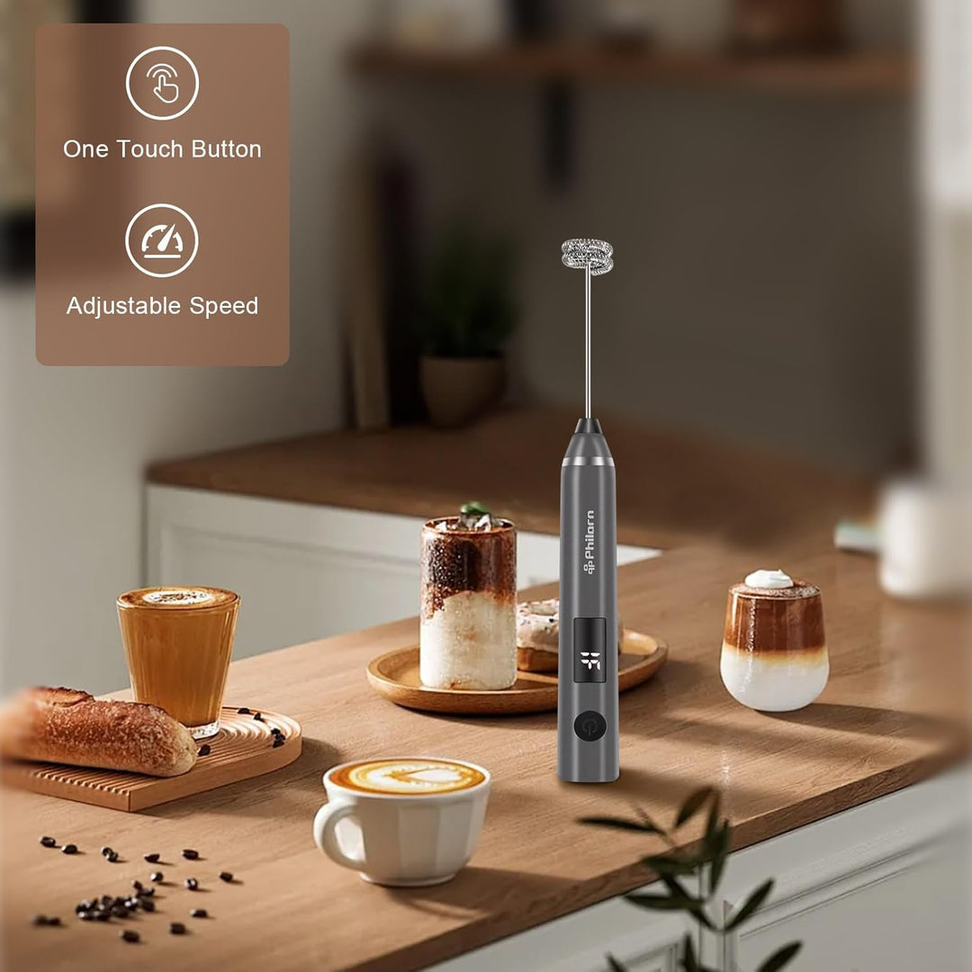 Philorn Elektrischer Milchaufschäumer Stab USB-C aufladbar mit LCD-Batterieanzeige -2 Aufsätzen, 3 S