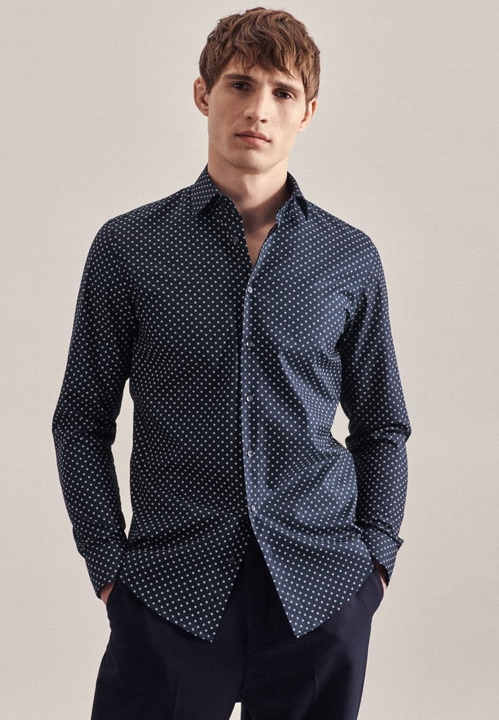 Seidensticker Herren Business Hemd - Bügelfreies Hemd mit sehr schmalem Schnitt - X-Slim Fit - Langa