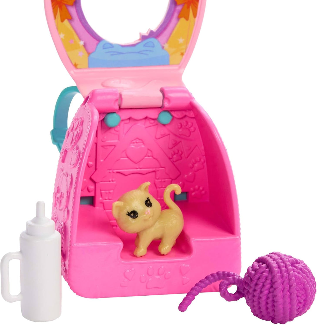 BARBIE Family & Friends Spielspass-Katzenrucksack brünette Chelsea-Puppe und Zubehör, einschliesslic