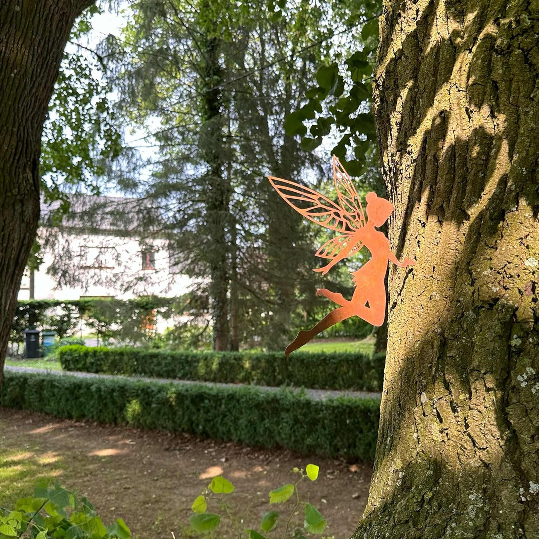 Cortenmeister - Edelrost Fee für Draussen. Baumstecker für Deinen Garten. Echter Cortenstahl Gartens