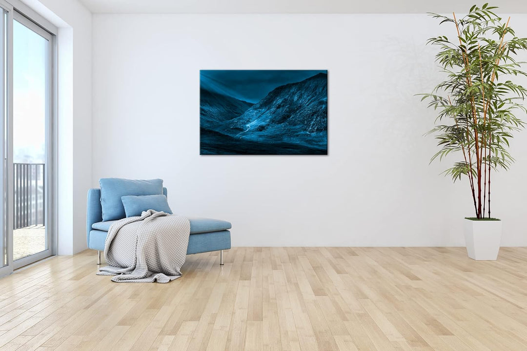 Leuchtende Landschaft in den Highlands Format 80x60 Effekt: Monocrome Blau als Leinwandbild, Motiv f
