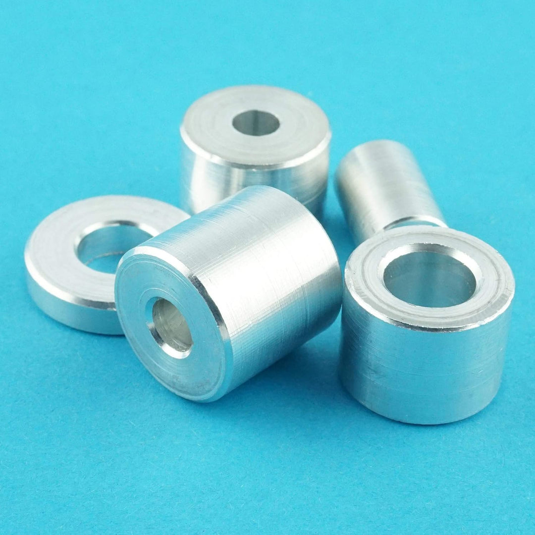 Eisenwaren2000 |M8 Distanzhülse aus Alu - Ø aussen: 15 mm; Ø innen: 9 mm; Länge: 5 mm - (50 Stück) A