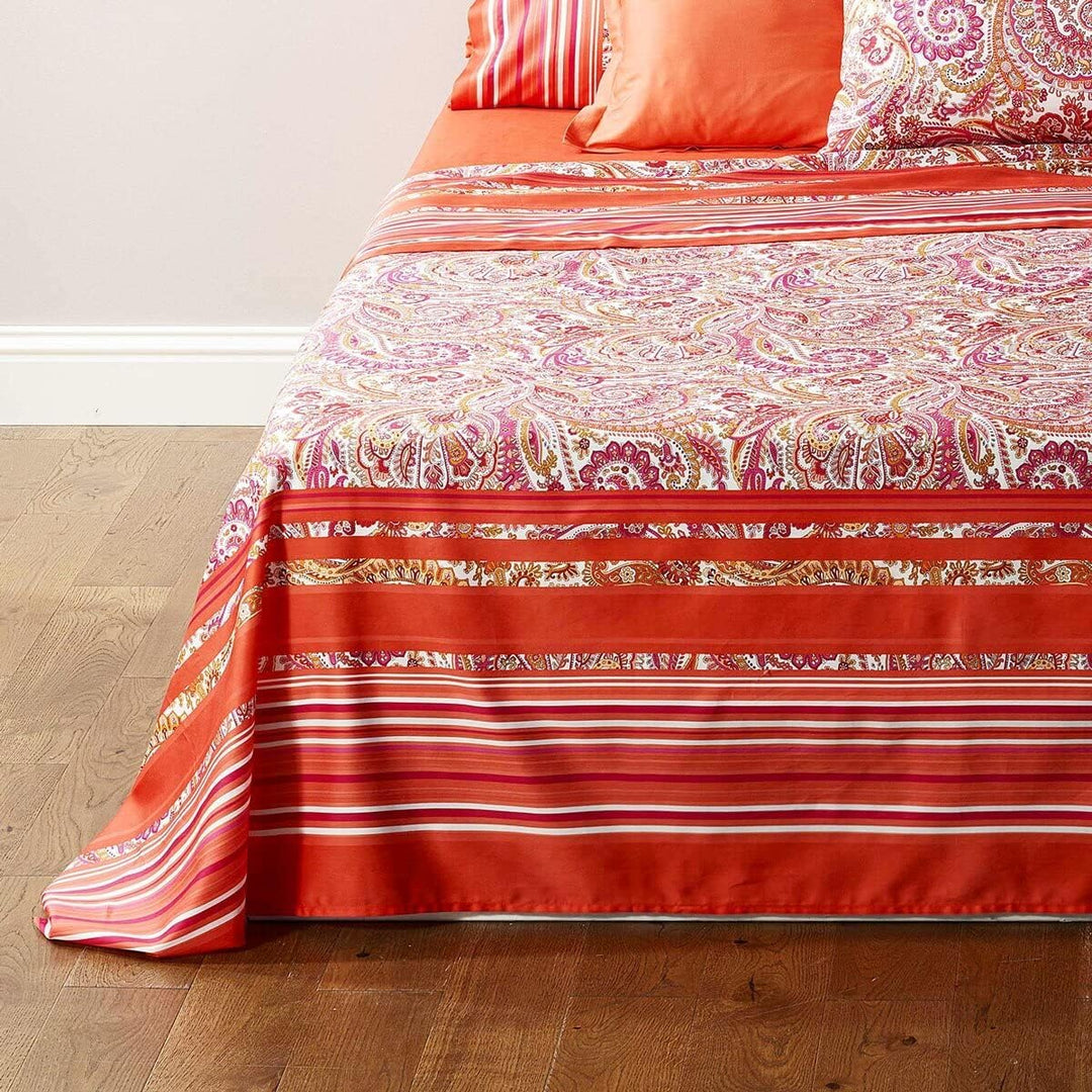 Bassetti NOTO Bettwäsche + 1 Kissenhülle aus 100% Baumwollsatin in der Farbe Rot R1, Masse: 155x220