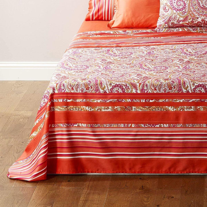 Bassetti NOTO Bettwäsche + 1 Kissenhülle aus 100% Baumwollsatin in der Farbe Rot R1, Masse: 155x220