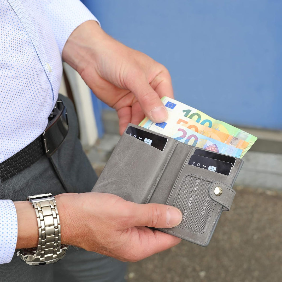 Solo Pelle Leder Geldbörse Q-Wallet mit integriertem Kartenetui für 15 Karten + Geldscheine geeignet