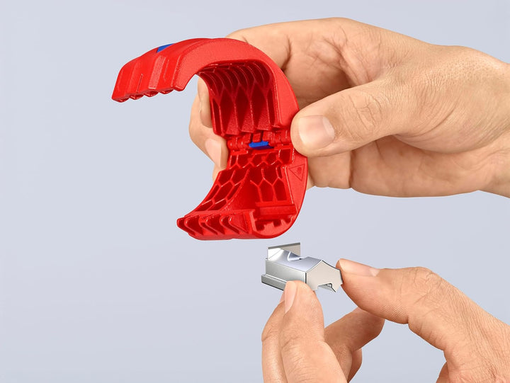 KNIPEX BiX® Schneider für Kunststoffrohre und Dichthülsen, 20-50 mm, trennt spanlos, incl. 2 Ersatzk