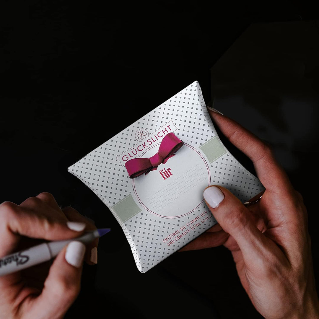 Glückslicht/Dots/Glückslicht für … / personalisierbar/Elegante weisse Geschenkbox mit zartgrünen Pun
