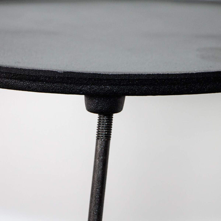 Antikas - Pizzaplatte im modernen Design, Transportable Pizzaplatte, Eisen, Schwarz