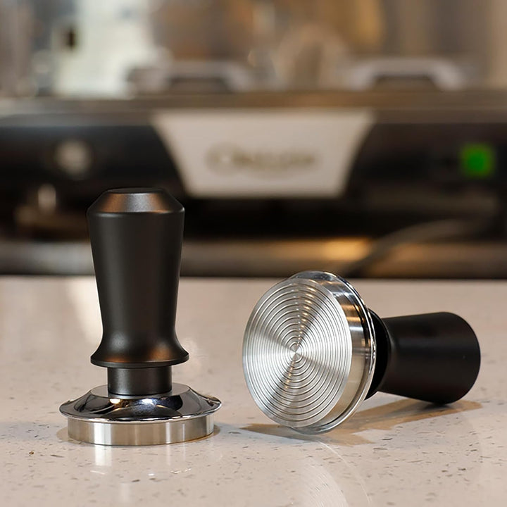 Kaffee Tamper, Espresso Tamper, Federbelasteter kalibrierter Tamper mit Edelstahlbasis, 30lbs konsta