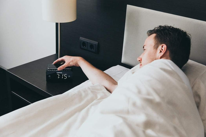Lenco Radiowecker CR-550 mit 2 Weckzeiten 12 Zoll LED Display dimmbar Sleep-Timer Schlummerfunktion
