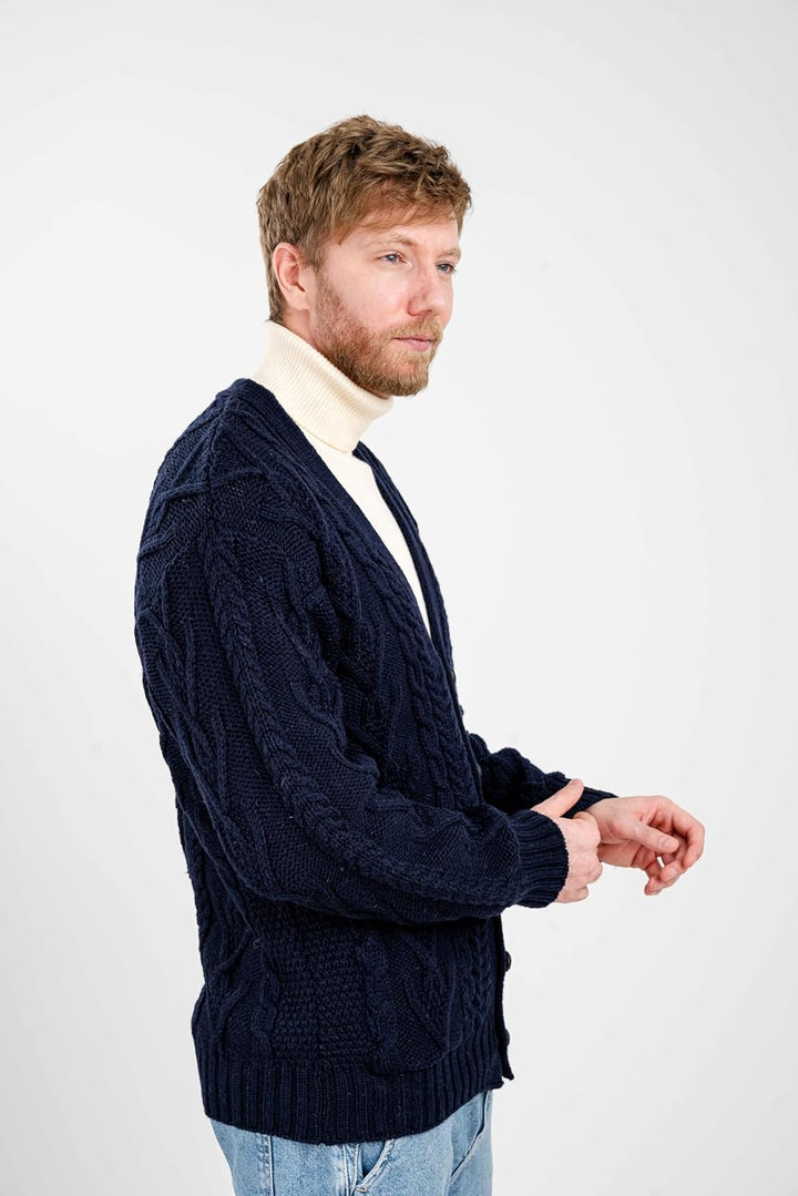 SAOL Herren Aran Irish Cable Knit Strickjacke Cardigan aus 100% Merinowolle mit V-Ausschnitt und Knö