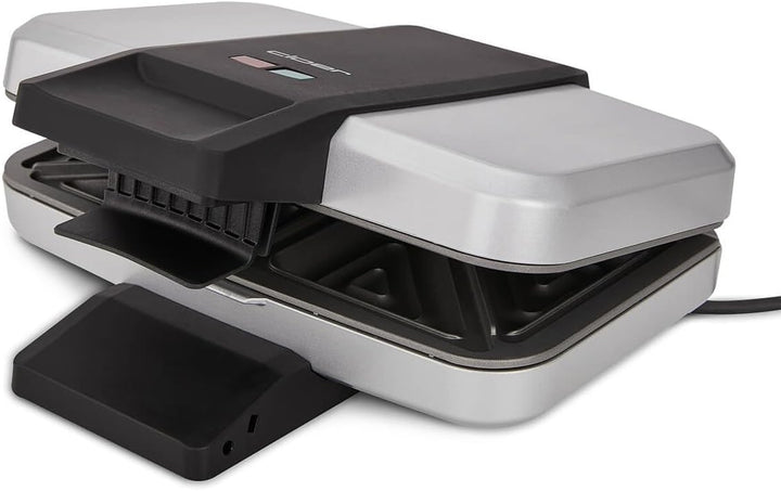 Cloer 6259 Sandwichmaker, 900 W für 2 diagonal geteilte Toasts, American Toasts, XXL Füllungen Silbe