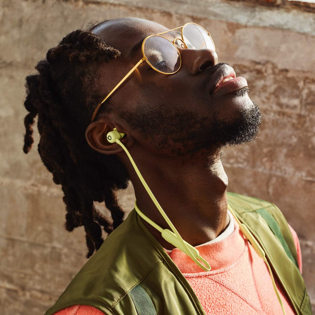 Beats Flex In-Ear Kopfhörer – Apple W1 Chip, magnetische In-Ear Kopfhörer, Bluetooth Klasse 1, 12 St