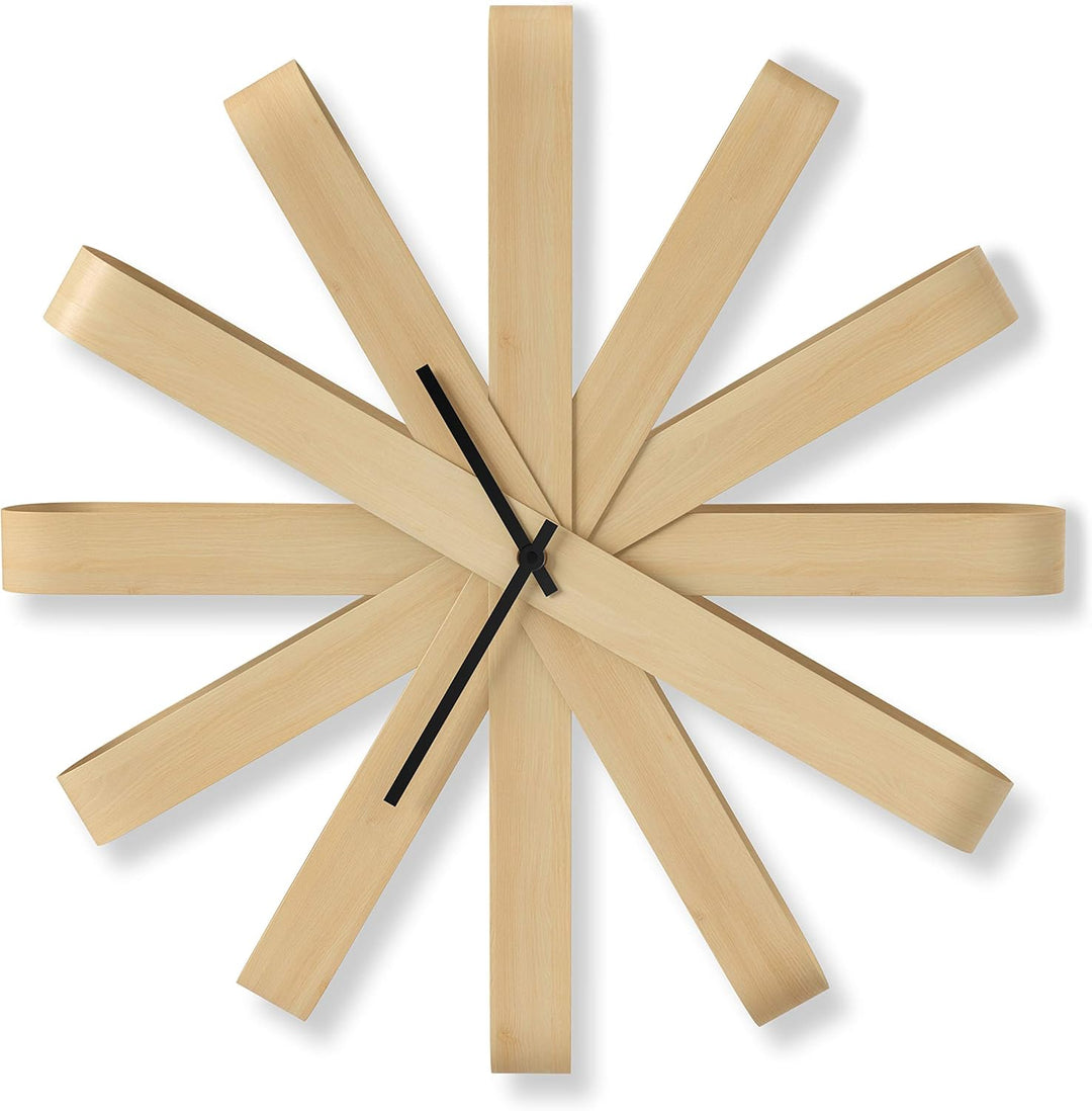 Umbra Ribbonwood Wanduhr, Geräuschlose Quarz Wanduhr aus gebogenem Buchenholz für Küche, Büro, Schla