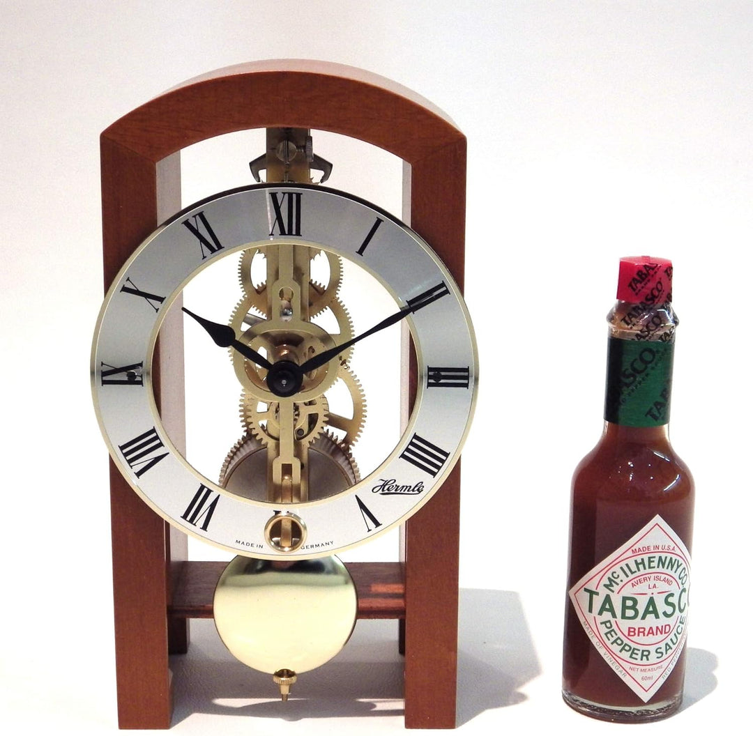 Hermle 23015-160721 Moderne Skelett-Tischuhr, Kirschbaum Braun, 18cm x 9cm x 11cm 18cm x 9cm x 11cm