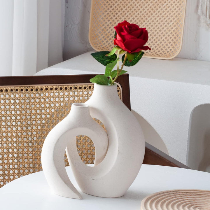 Levvohd Weisse hohle Keramikvase, 2er-Set, runde moderne Vase für nordische minimalistische Stildeko