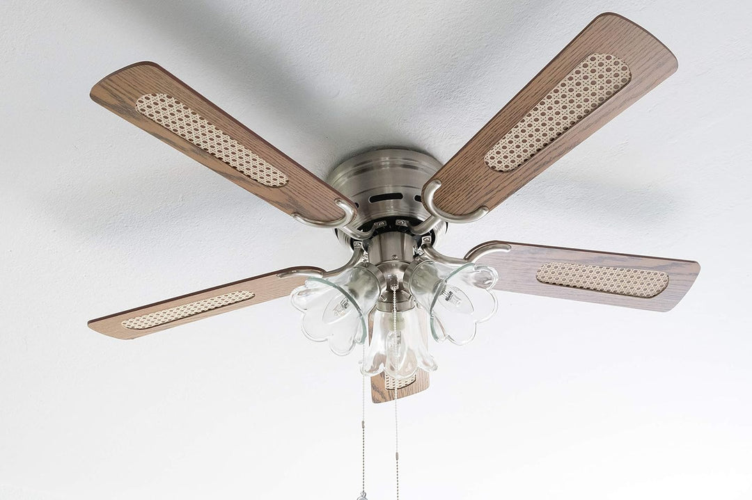 Pepeo - Kisa Deckenventilator mit Beleuchtung | Ventilator mit Zugschalter in Silber mit Wendeflügel