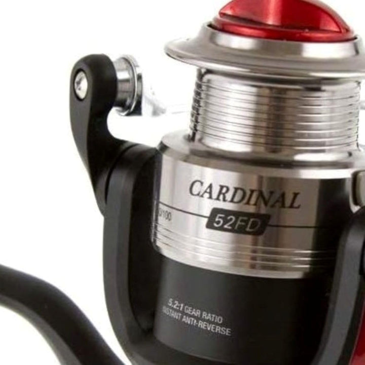 Abu Garcia Cardinal Spinnrolle - Allround Angelrolle für Süss- oder Salzwasser 20