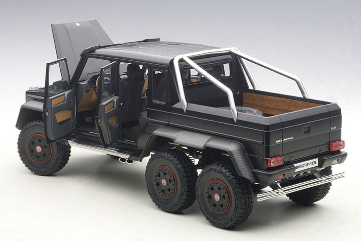 AUTOart – 76302 – Mercedes-Benz G63 6 x 6 AMG – 2013 – Echelle 1/18 – Schwarz Matt