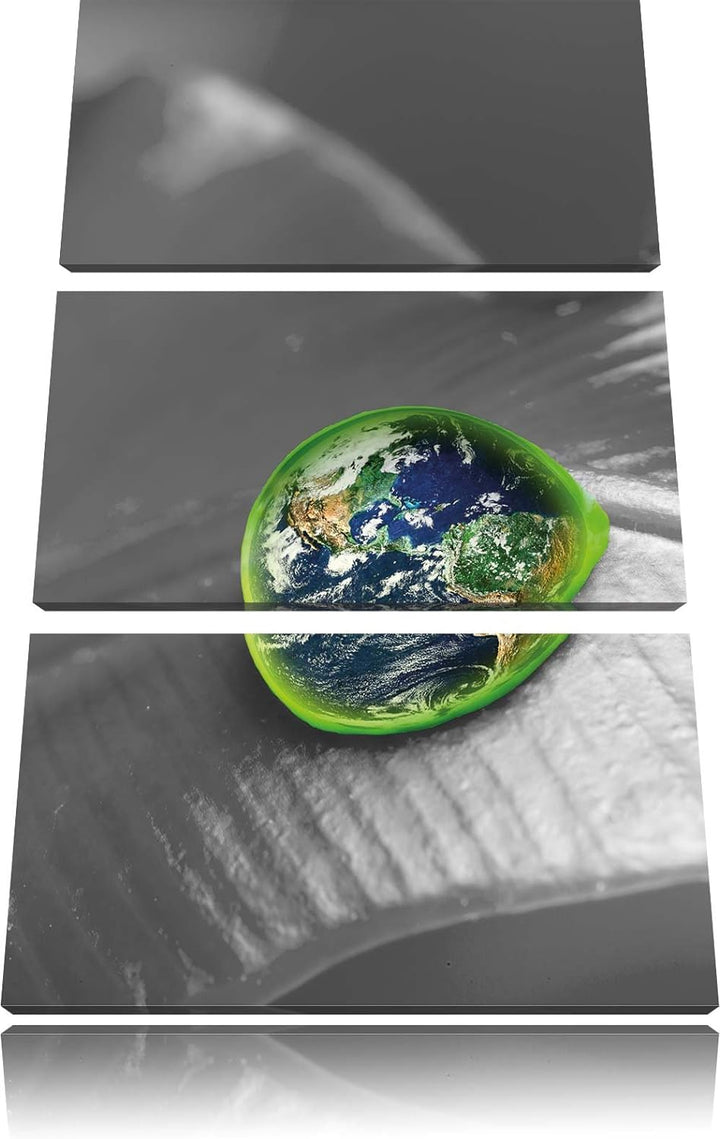 Pixxprint Erde in einem Tautropfen auf Blatt 3-Teiler Leinwandbild 120x80 Bild auf Leinwand