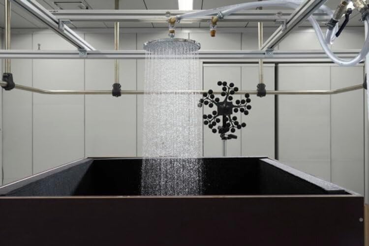 hansgrohe Raindance S 240 Air Duschkopf, Kopfbrause für Wandmontage, Chrom Wandanschluss 1 Strahlart