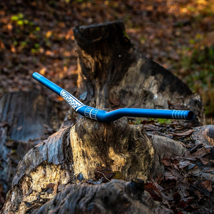 Funn Kingpin Mountainbike-Lenker mit Lenkerklemme 35mm und Breite 785mm, robuster und leichter Legie