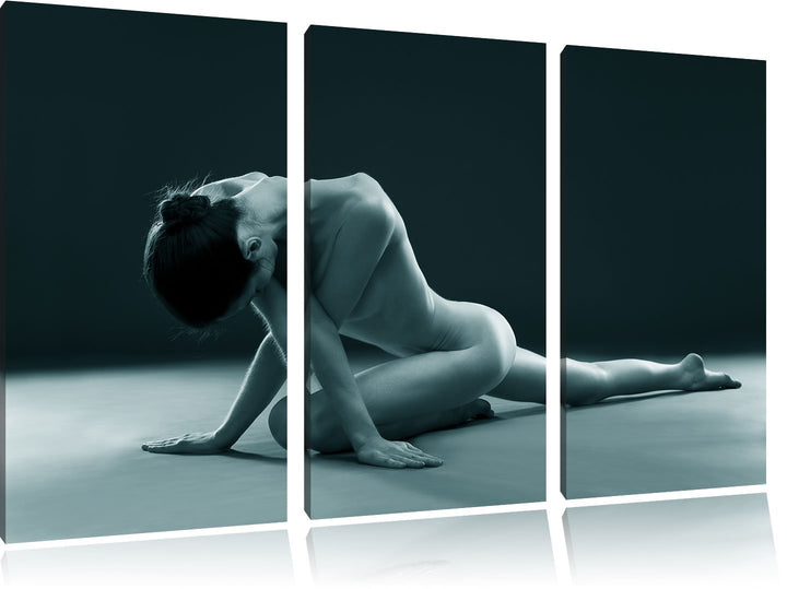 Pixxprint Schöne sexy Frau Macht Yoga als Leinwandbild/Grösse: 3 Teilig (120x80) cm/Wandbild/Kunstdr