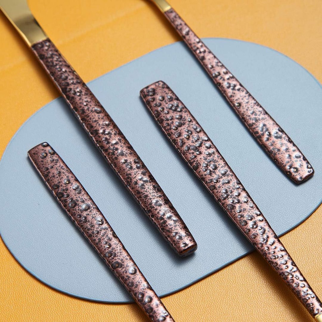 Berglander Besteck Set 24 Stück mit Mondoberfläche Griff und glänzendem Goldmund Titanbeschichtung,