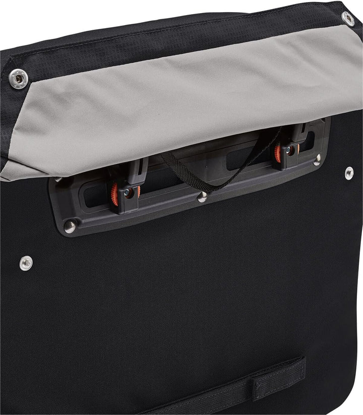 VAUDE Cycle Messenger L - Messengertasche zum Radfahren mit 20 Liter Volumen - inkl. Regenhülle und
