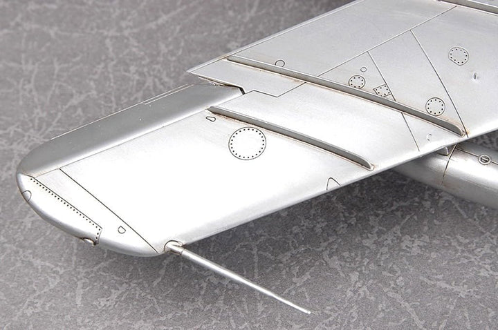 Hobby Boss 80337 Modellbausatz MiG-17 PFU Fresco E