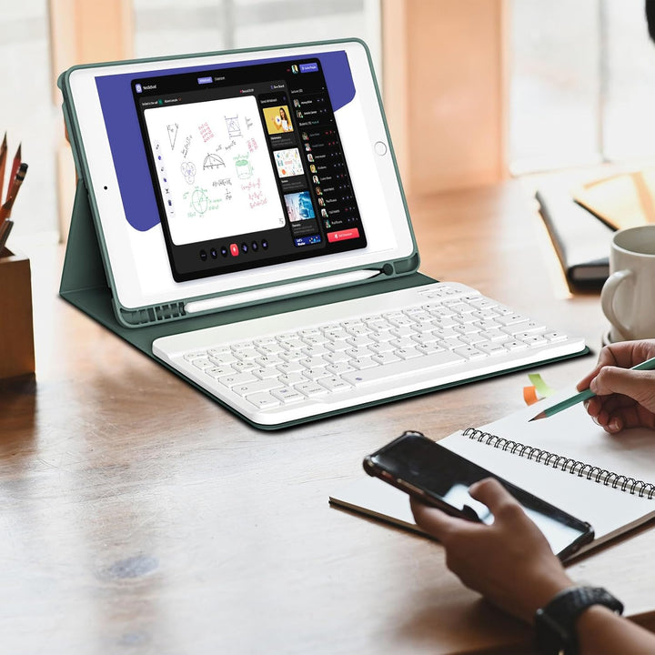 hülle mit Tastatur für iPad 9/8/7 Generation (2021/2020/2019) 10,2 Zoll, weiche TPU-Rückseite mit St