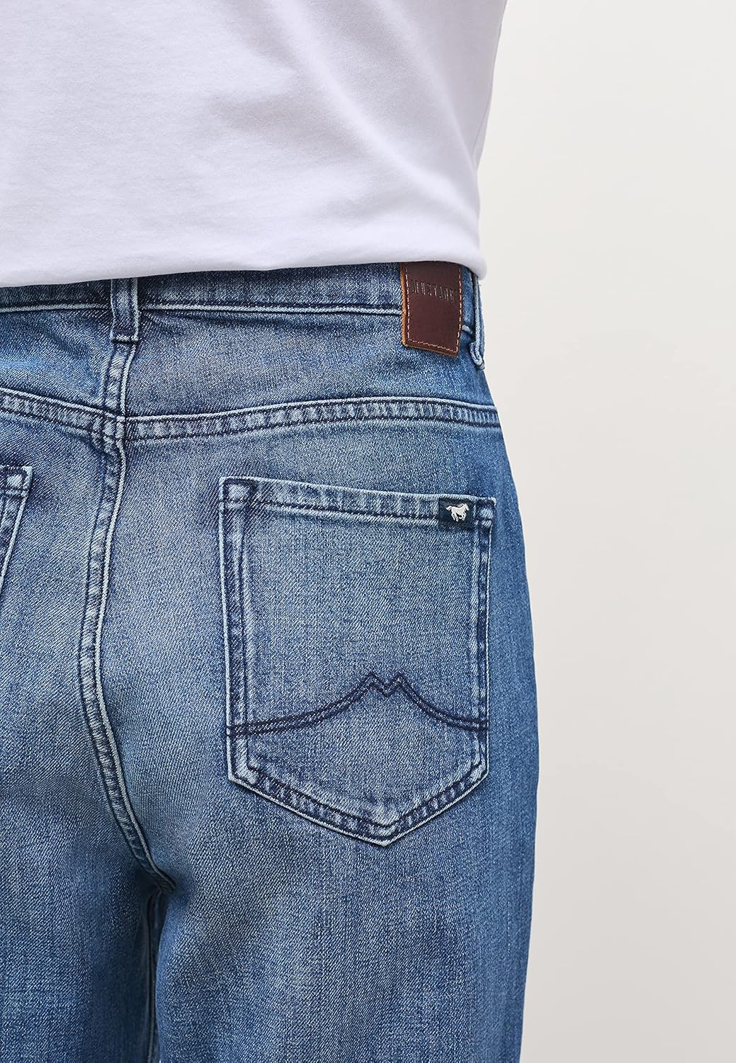 MUSTANG Damen Jeans Hose Charlotte Tapered 29W / 32L Mittelblau 582, 29W / 32L Mittelblau 582
