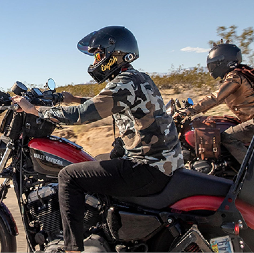 Sena SF4 Bluetooth-Kommunikationssystem für Motorräder mit zwei Lautsprecher-Sets