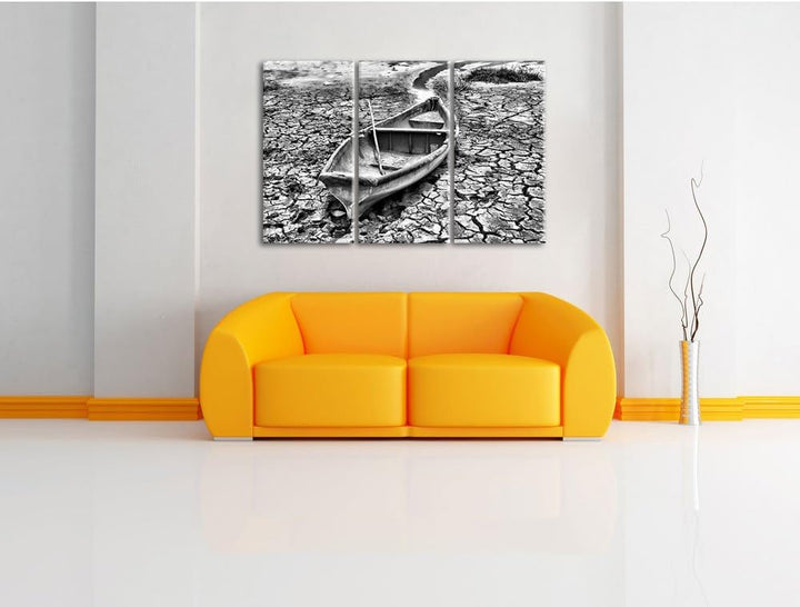 Pixxprint Monocrome, Boot in der Dürre 3-Teiler Leinwandbild 120x80 Bild auf Leinwand