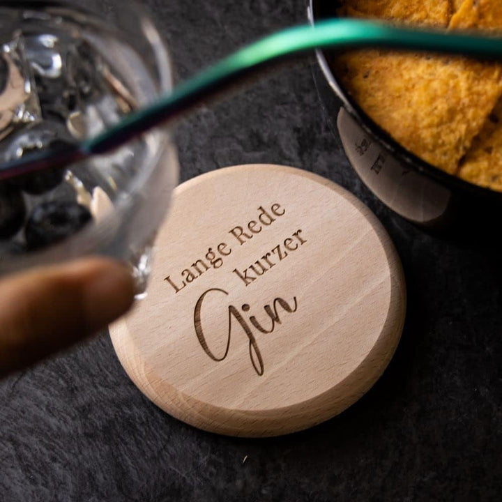 Spruchreif · Bierdeckel mit Gin-Sprüchen aus hochwertigem Buchenholz · 2in1 Untersetzer und Deckel ·