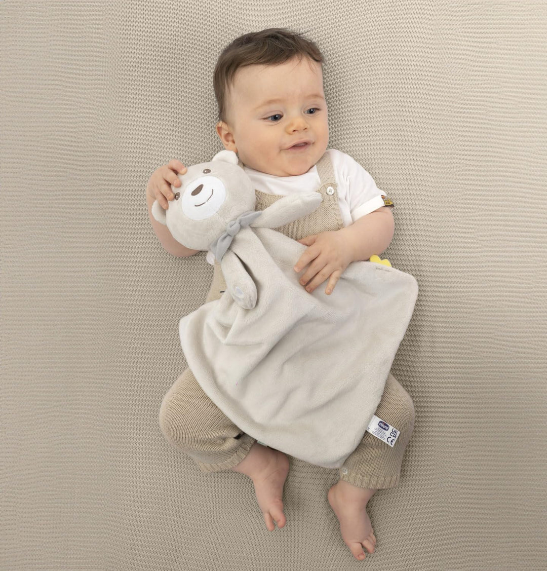 Chicco Spiel Maxi Doudou, Plüschspielzeug aus weichem Samt in Form eines Teddybären, mit klassischer