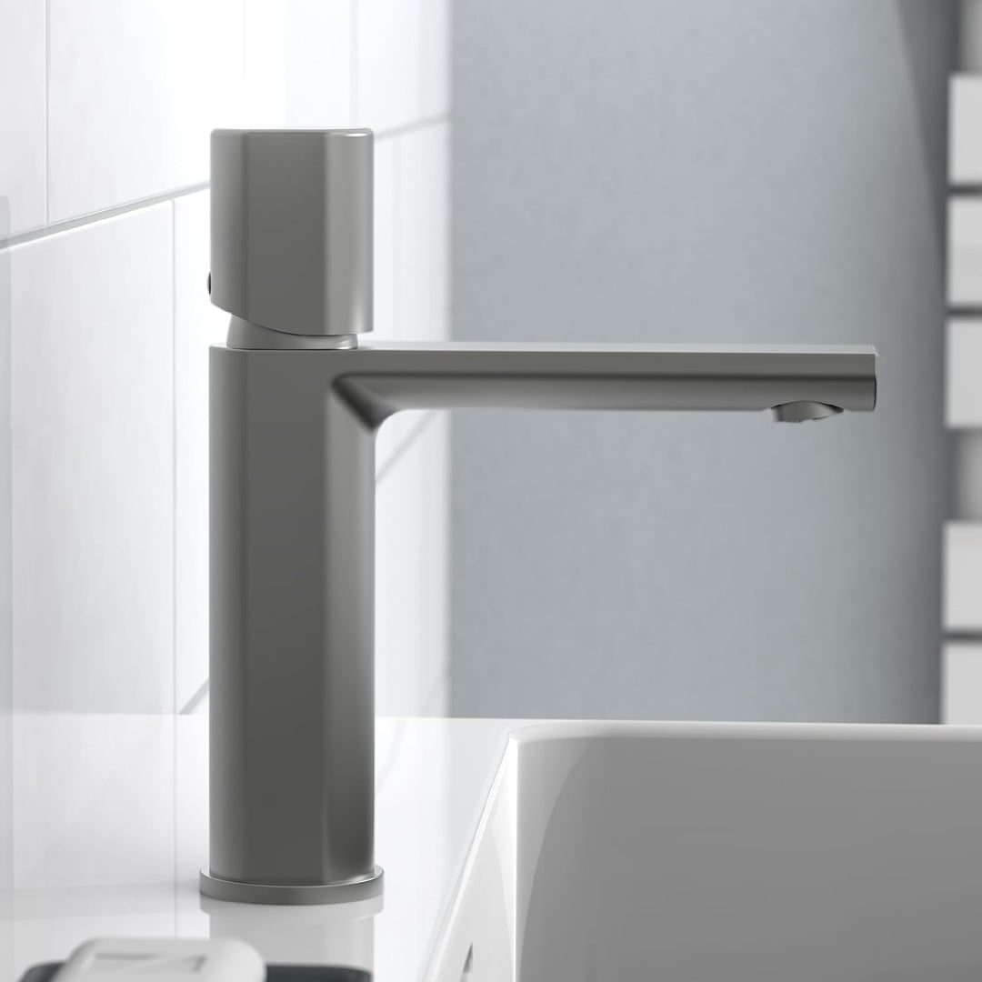 Schütte 33612 NEW YORK Waschtischarmatur mit Ablaufgarnitur, Mischbatterie mit Pop-Up Ventil, Badarm