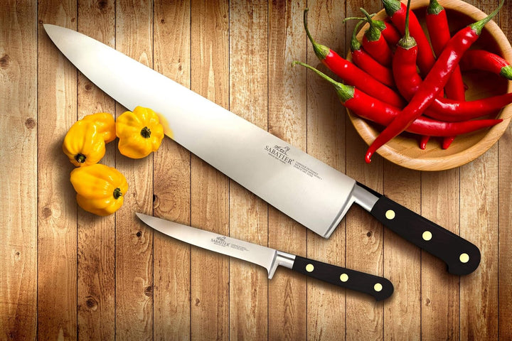 LION SABATIER - IDEAL Ausbeinmesser - 13 cm geschmiedete Klinge - schwarzer POM-Griff mit durchgehen