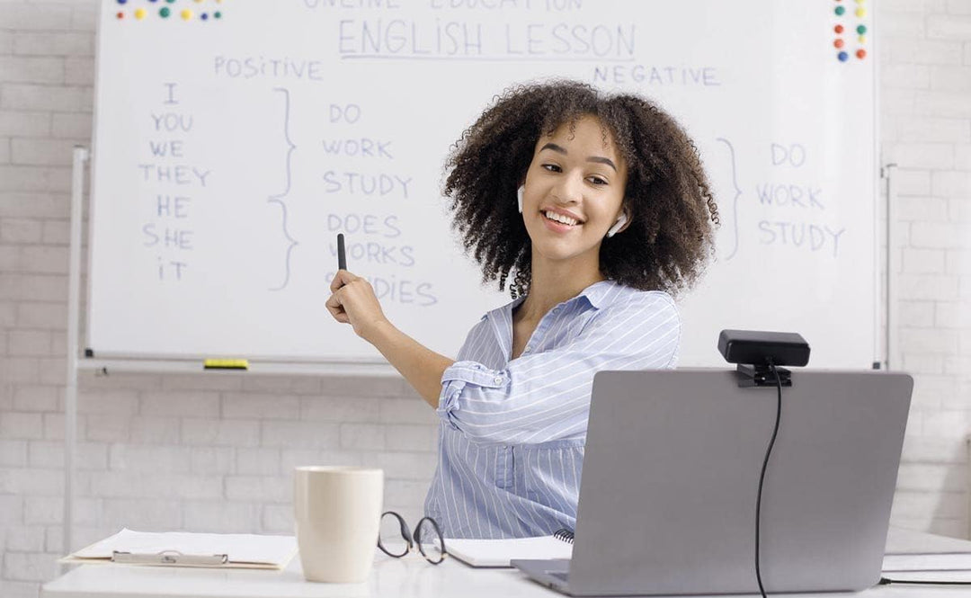 Kensington W2000 1080p Autofokus-Webcam, USB-Stromversorgung, integriertes Mikrofon mit Noise Reduct