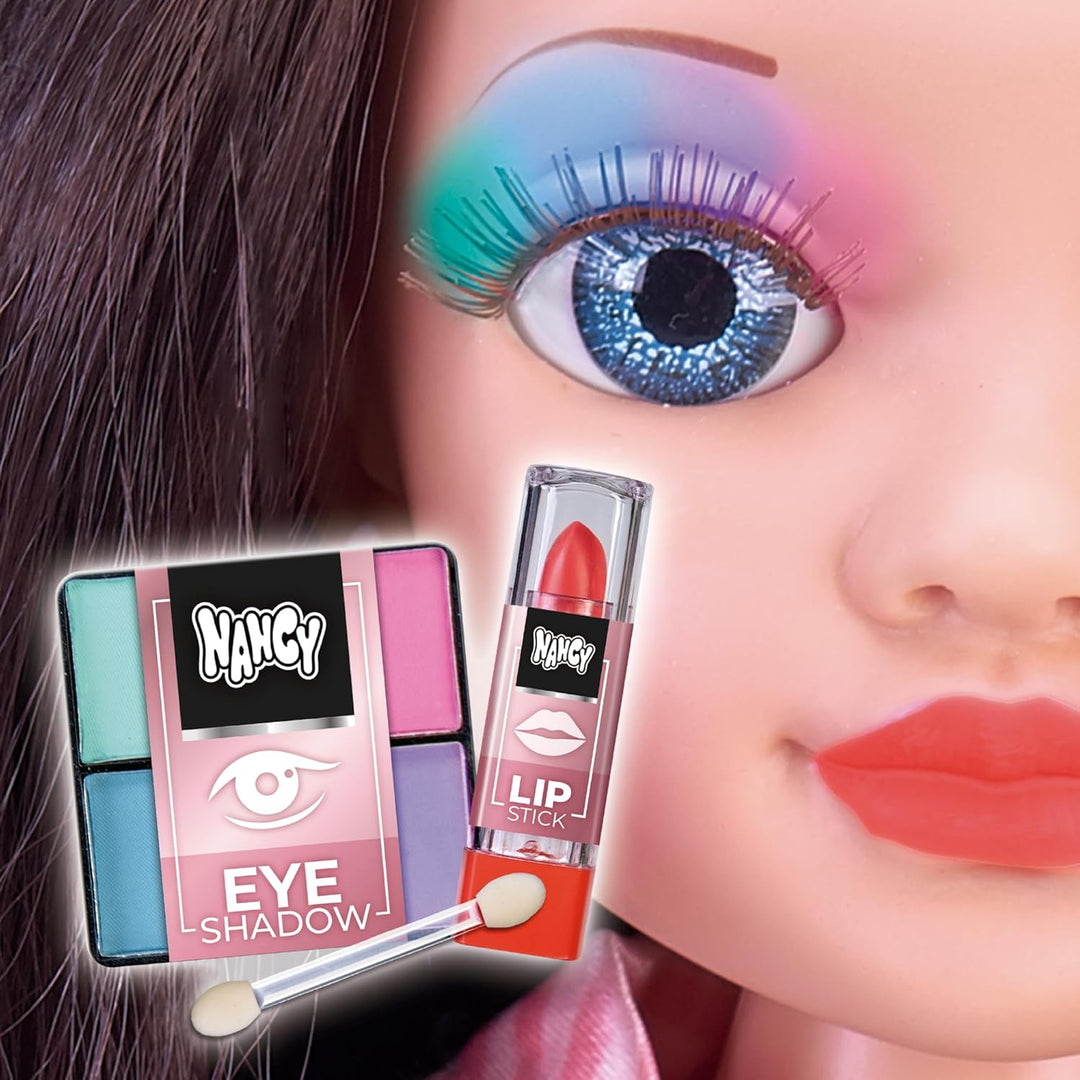 Nancy Beauty Fridge, Puppe, vorbereitet für eine Schönheitsroutine, Make-up-Zubehör mit Kühlschrank,