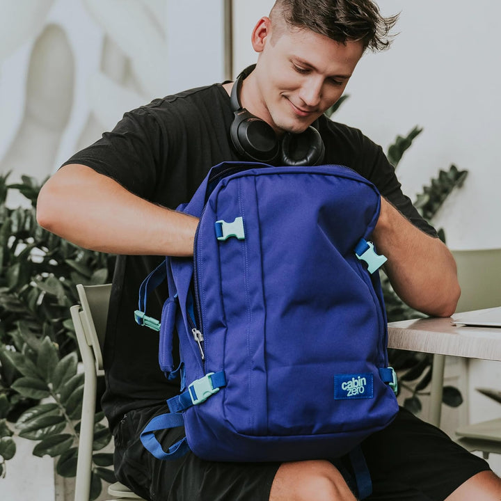 Cabinzero Unisex Rucksack, Deep Ocean